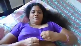 Mature Indian Woman Muskan Rani In Doggy Style